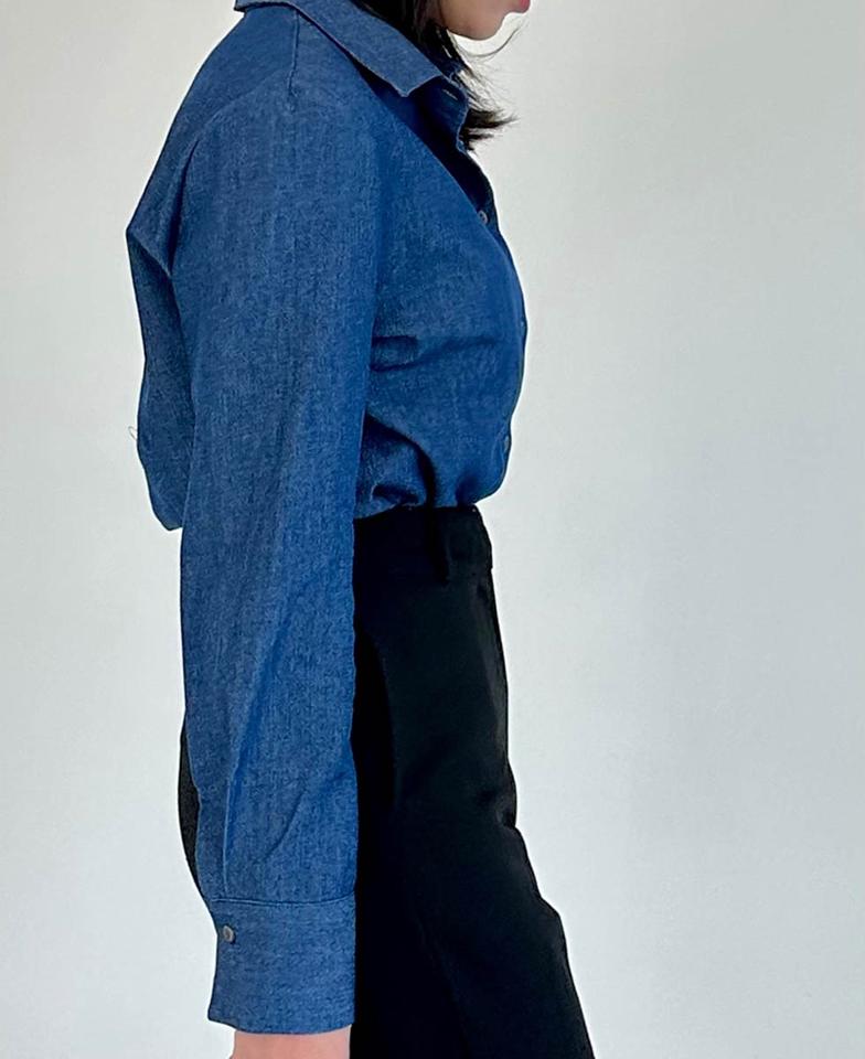 【マケット特価】ダーツデニムシャツ・p000777 レディース 【bl】ブラウス トップス 長袖 襟 えり 単色 無地 シンプル ベーシック デニム ダーツ 青 ブルー 秋 冬 カジュアル ラフ 韓国ファッション MKT セール