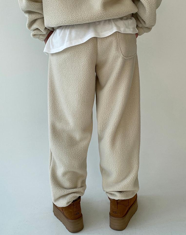 ボアジョガーパンツ・p000800 レディース 【pt】パンツ ロング丈 単色 無地 シンプル ベーシック ボア ふわふわ もこもこ ジョガーパンツ ワイド ゆったり 楽ちん ラフ 秋 冬 カジュアル 韓国ファッション MKT