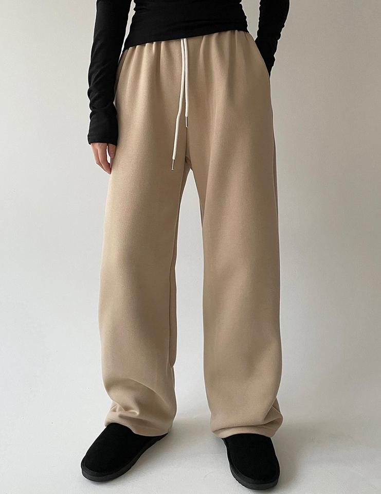 裏起毛ワイドスウェットパンツ・p000801 レディース 【pt】パンツ ロング丈 スウェット トレーナー ワイド 裏起毛 単色 無地 シンプル ベーシック 秋 冬 カジュアル ラフ ゆったり ウエストゴム 楽ちん 韓国ファッション MKT