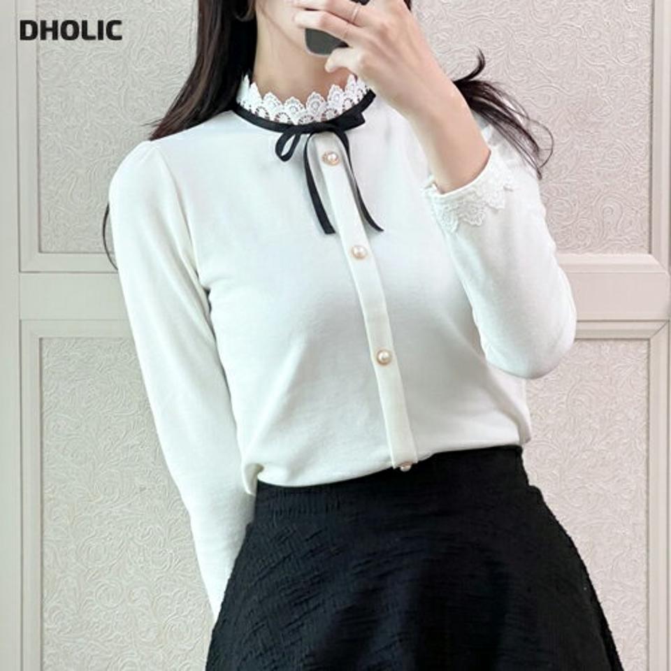 レースリボンネックTシャツ・p000988 レディース 【tops】トップス 長袖 りぼん ハーフネック レース 襟コン フェミニン シンプル ボタン パールボタン ガーリー かわいい 可愛い パフスリーブ 秋 冬 韓国ファッション MKT
