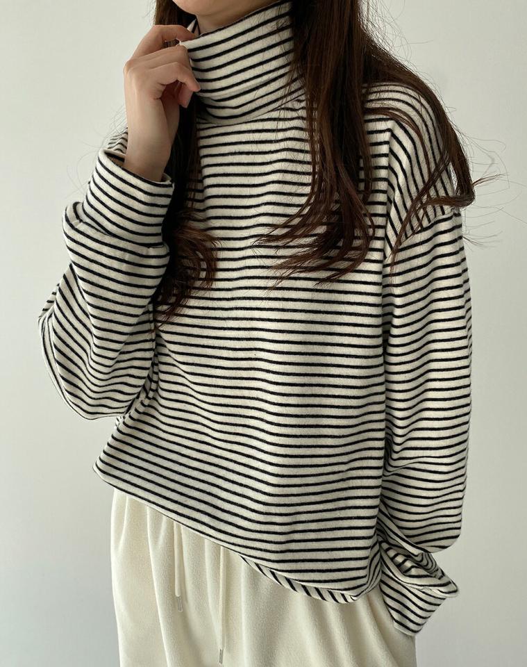 ピーチ起毛ボーダーコットン長袖Tシャツ・p000930 レディース 【tops】トップス Tシャツ 長袖 ロンT コットン 綿 ボーダー柄 起毛 ハイネック カジュアル ラフ 大人 秋 冬 韓国ファッション MKT