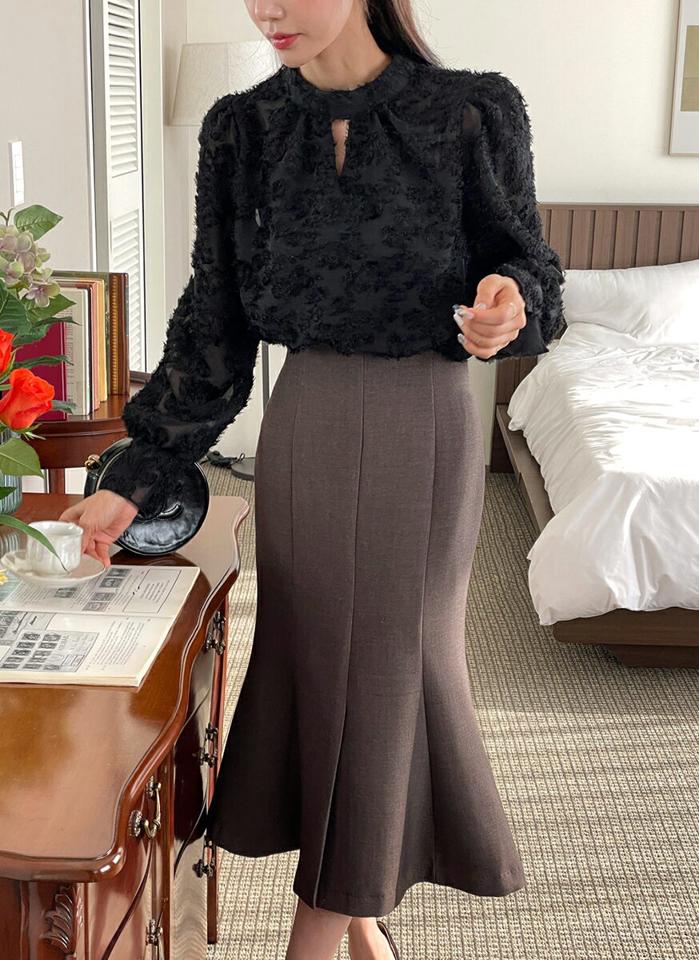 フェザー調スリットシアーブラウス・t00197 レディース 【bl】トップス ブラウス 長袖 スリット 透け感 シアー シースルー フェザー パフスリーブ かわいい 可愛い 大人 高級感 オフィス 秋 冬 韓国ファッション