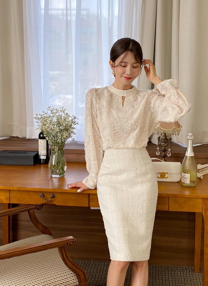 フェザー調スリットシアーブラウス・t00197 レディース 【bl】トップス ブラウス 長袖 スリット 透け感 シアー シースルー フェザー パフスリーブ かわいい 可愛い 大人 高級感 オフィス 秋 冬 韓国ファッション