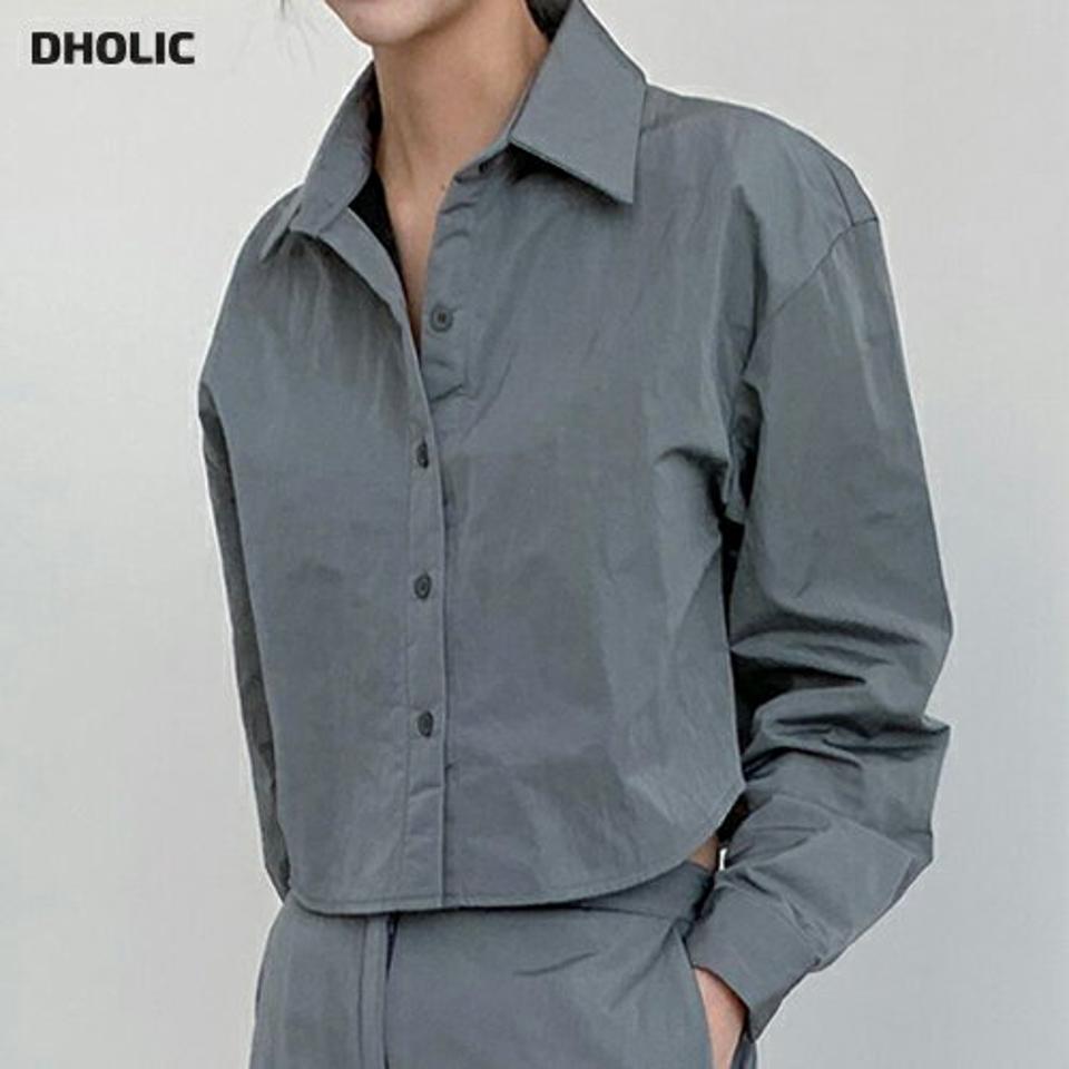 【マケット特価】クロップドアンバランスヘムシャツ・p000840 レディース 【bl】シャツ 長袖 トップス 単色 無地 シンプル ベーシック 襟 えり ボタン ぼたん 秋 冬 カジュアル クロップド丈 韓国ファッション MKT セール