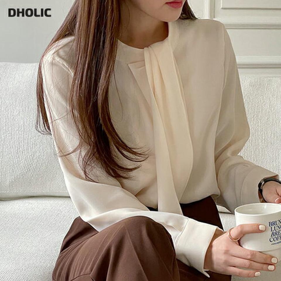 リボンネックブラウス・t00221 レディース 【bl】トップス ブラウス 長袖 リボンネック カフスボタン レイヤード風 大人 単色 無地 かわいい 可愛い 上品 きれいめ カジュアル フェミニン 秋 冬 韓国ファッション