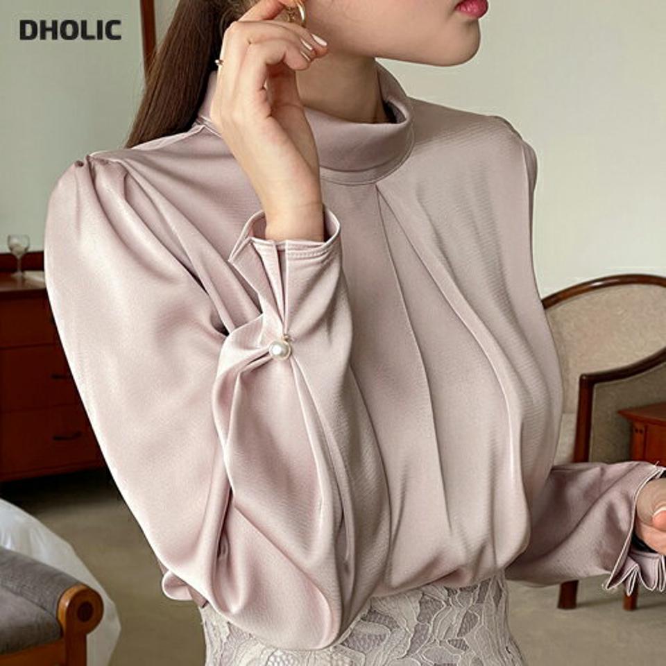 タックフェイクパールスリーブブラウス・t00222 レディース 【bl】トップス ブラウス 長袖 ハーフネック タック フェイクパール スリーブ 大人 単色 無地 かわいい 可愛い 上品 きれいめ カジュアル フェミニン 秋 冬 韓国ファッション