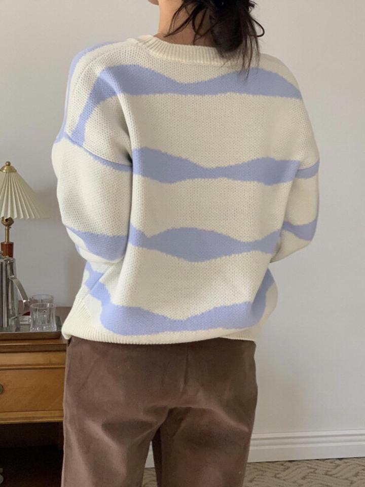 ウェーブボーダーニット・p001236 レディース 【tops】 韓国ファッション トップス ニット ラウンドネック 長袖 ドロップショルダー ロングスリーブ オーバーサイズ 体型カバー 大きいサイズ パターン 柄 ルーズ カジュアル 秋 冬 MKT