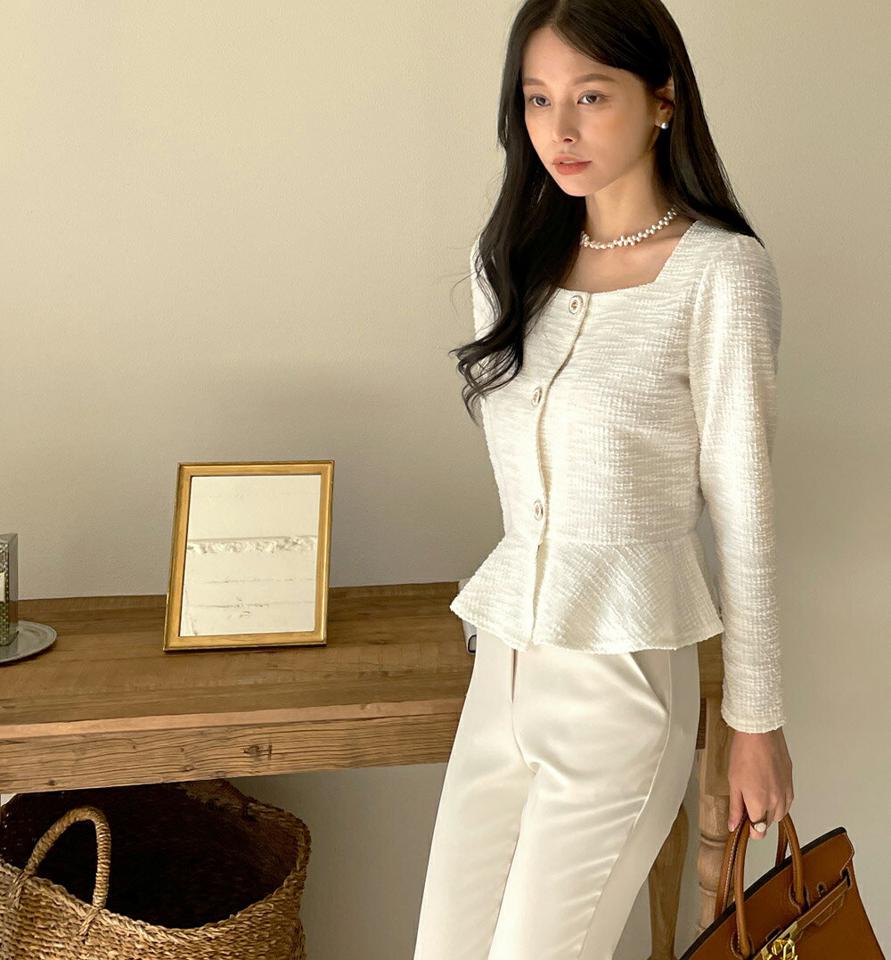 スクエアネックツイードペプラムブラウス・t00250 レディース 【bl】トップス ブラウス 長袖 スクエアネック ツイード ペプラム クロップド丈 ツイード 大人 かわいい 可愛い 上品 きれいめ カジュアル フェミニン 秋 冬 韓国ファッション