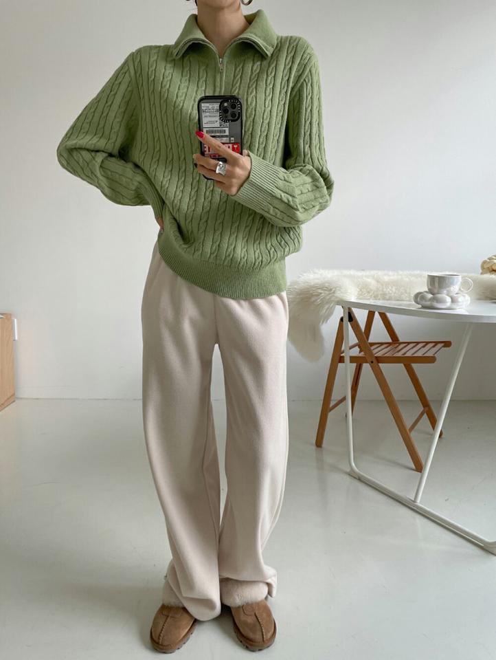 2WAYハーフジップケーブルニット・p000979 レディース 【tops】トップス ニット 長袖 柄 模様 ケーブル編み ケーブルニット 単色 ハーフジップ 2WAY 秋 冬 カジュアル かわいい 可愛い 韓国ファッション MKT