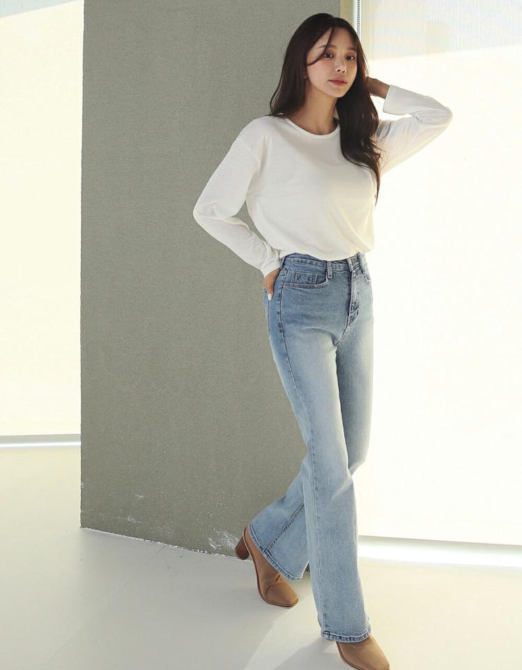 【10%OFF】裏起毛スリット長袖Tシャツ・t00489 レディース 【tops】トップス Tシャツ 大人 長袖 ラウンドネック 裏起毛 スリット ルーズ 無地 単色 ベーシック シンプル フェミニン カジュアル かわいい 可愛い 秋 冬 韓国ファッション kw