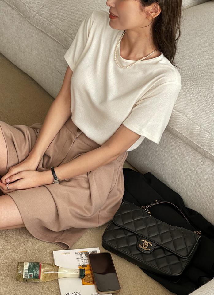 ピーチ両起毛ラウンド半袖Tシャツ・t71699 レディース 【tops】トップス ニット 大人 ラウンドネック 半袖 ピーチ両起毛 無地 単色 ベーシック シンプル フェミニン カジュアル かわいい 可愛い 秋 冬 春 韓国ファッション