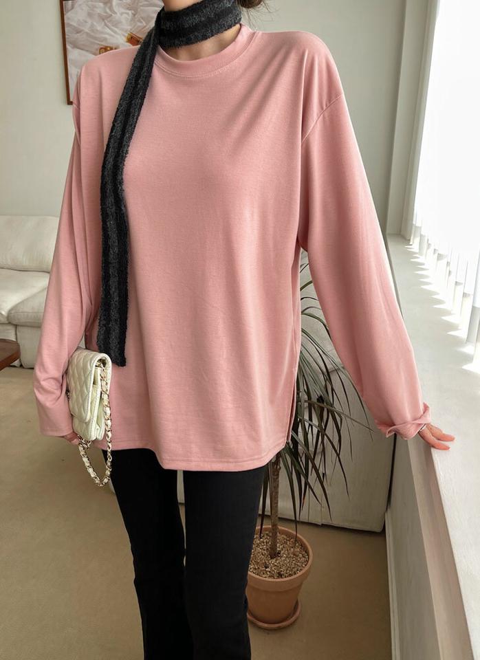 スリットルーズ長袖Tシャツ・t71694 レディース 【tops】トップス ニット 大人 ラウンドネック 長袖 ドロップショルダ スリット ルーズ 無地 単色 シンプル フェミニン カジュアル かわいい 可愛い 秋 冬 春 韓国ファッション