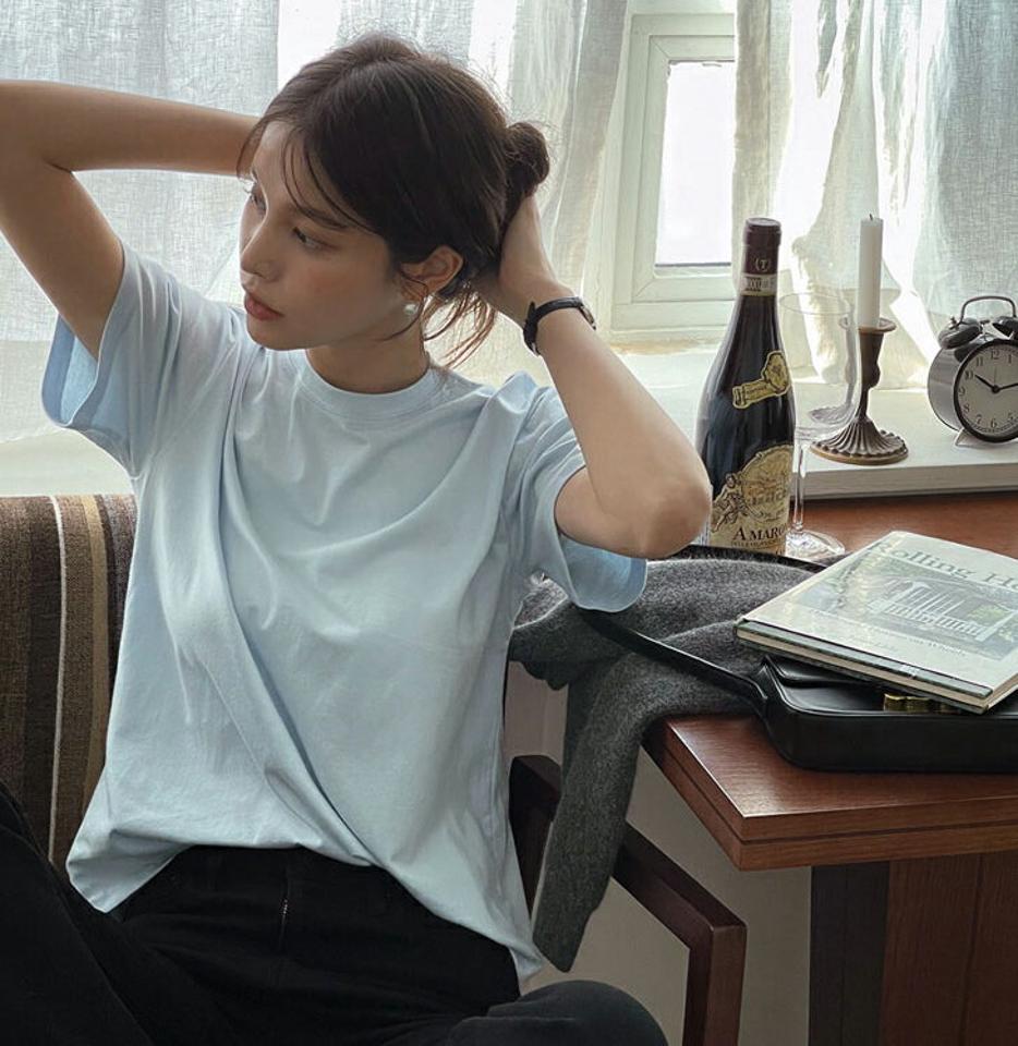 モダール混ラウンド半袖Tシャツ・t71693 レディース 【tops】トップス ニット 大人 ラウンドネック 半袖 モダール混 無地 単色 ベーシック シンプル フェミニン カジュアル かわいい 可愛い 秋 冬 春 韓国ファッション
