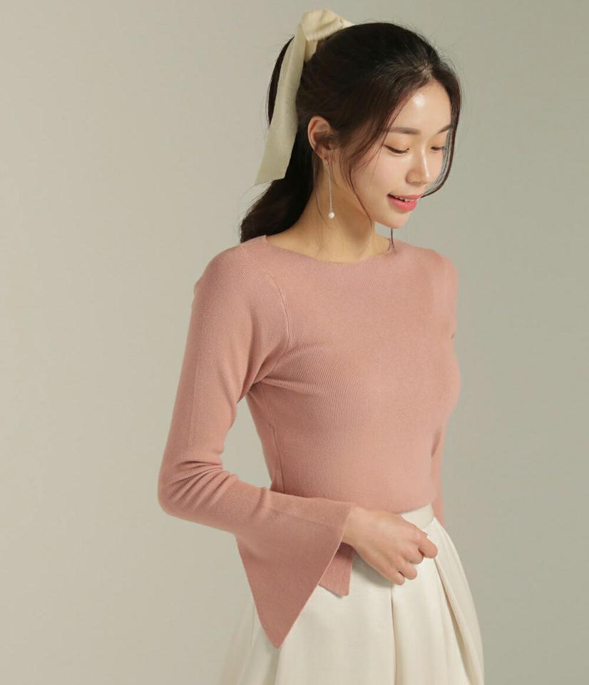 ベルスリーブボートネックニット・b00121 レディース 【tops】トップス ニット 大人 ボートネック 長袖 ベル ロングスリーブ スリット シンプル 無地 単色 フェミニン カジュアル かわいい 可愛い 秋 冬 春 韓国ファッション