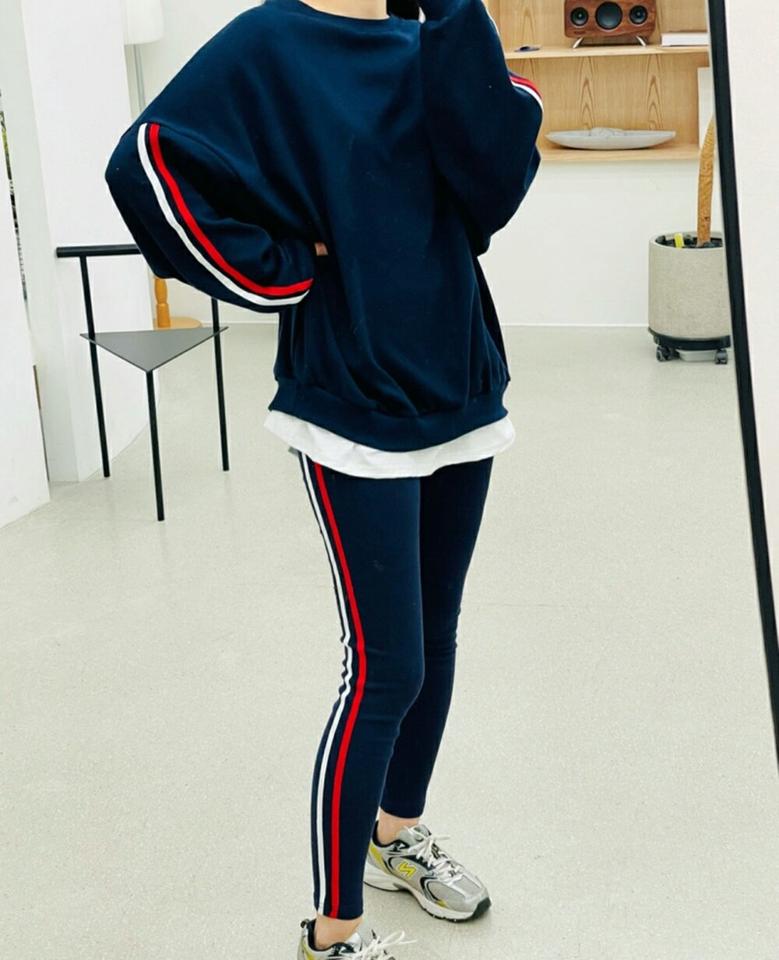 配色レイヤード調スウェット&レギンスSET・p001323 レディース 【pt】セットアップ セット setup トップス スウェット トレーナー 長袖 配色 柄 模様 異素材 ドロップショルダー パンツ レギンス 秋 冬 運動 カジュアル 韓国ファッション MKT