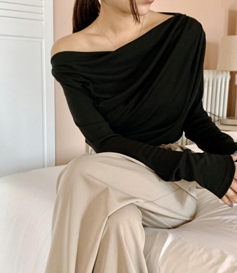 2WAYドレープTシャツ・p001353 レディース 【tops】トップス Tシャツ 長袖 単色 無地 シンプル ベーシック ドレープネック 2WAY ボートネック オフショルダー 鎖骨 デコルテ 肩出し セクシー 秋 冬 大人 フェミニン 韓国ファッション MKT