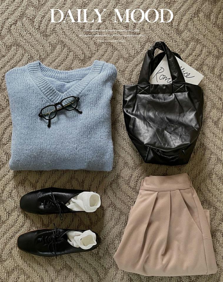 アルパカ混Vネックルーズニット・t00034 レディース 【tops】トップス ニット 大人 Vネック 長袖 ウール混 アルパカ混 リブヘム ルーズ ドロップショルダー 無地 単色 シンプル フェミニン カジュアル かわいい 可愛い 秋 冬 春 韓国ファッション