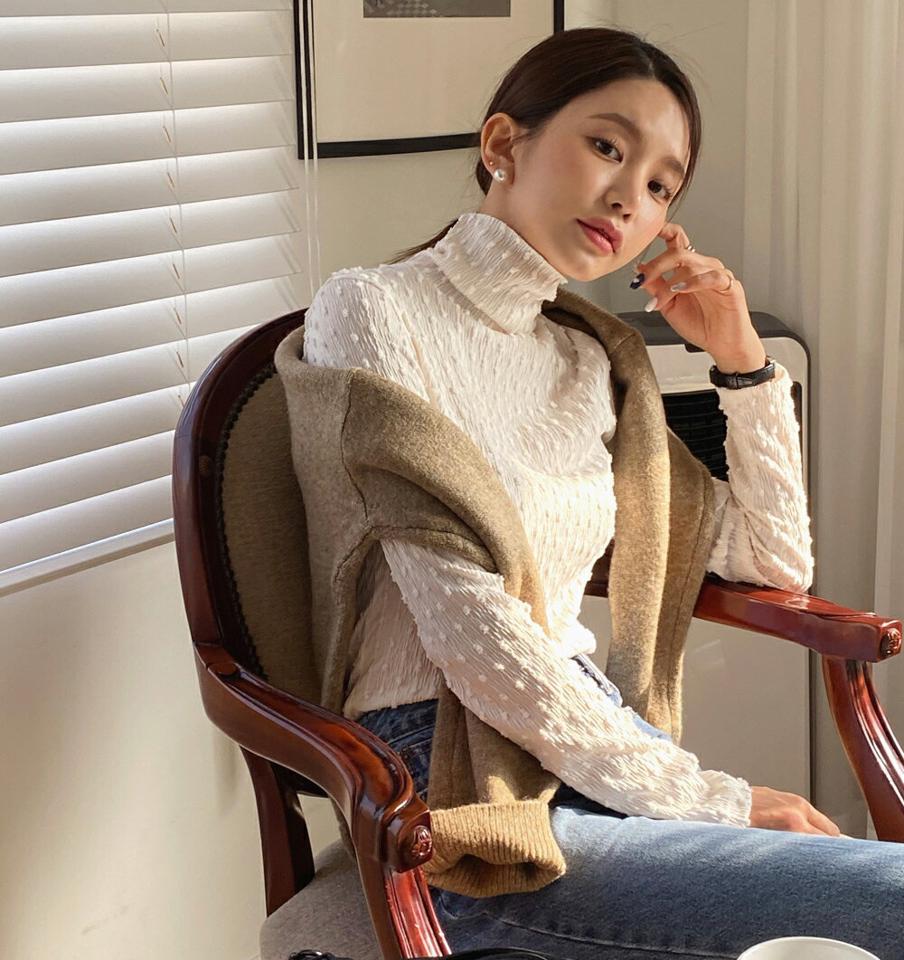【マラソン特価】ドットリンクルハイネックTシャツ・t71685 レディース 【tops】トップス Tシャツ ハイネック 長袖 ドットテクスチャー リンクル シンプル 大人 単色 フェミニン カジュアル かわいい 可愛い 秋 冬 春 韓国ファッション セール