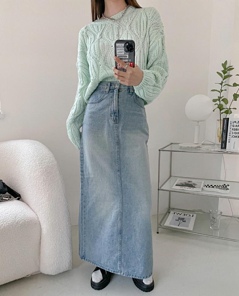 ツイストクロップドニット・p001519 レディース 【tops】 トップス ニット ラウンドネック 長袖 ロングスリーブ クロップド丈 ショート ツイスト ルーズフィット オーバーシルエット デイリー お出かけ デート カジュアル 冬 韓国ファッション MKT