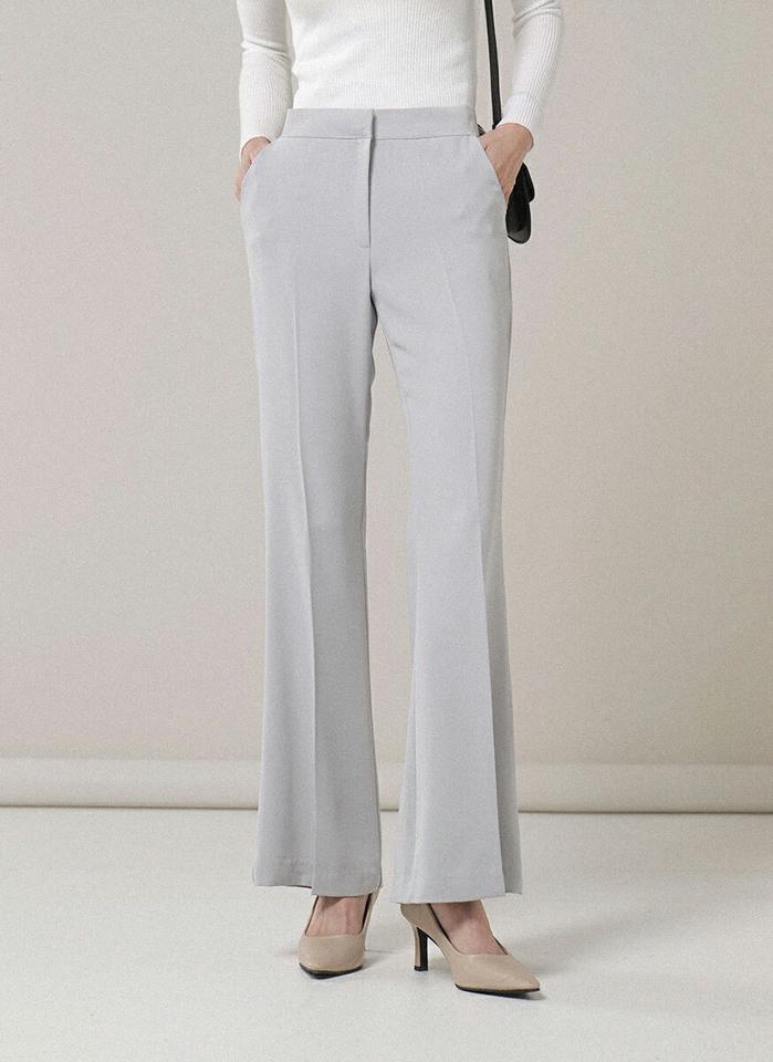 フレアスラックスパンツ・t00028 レディース 【pt】ボトムス ロング ロングパンツ スラックス フレア センタープレス ロング丈 無地 単色 ベーシック 大人 シンプル フェミニン カジュアル 秋 冬 春 韓国ファッション