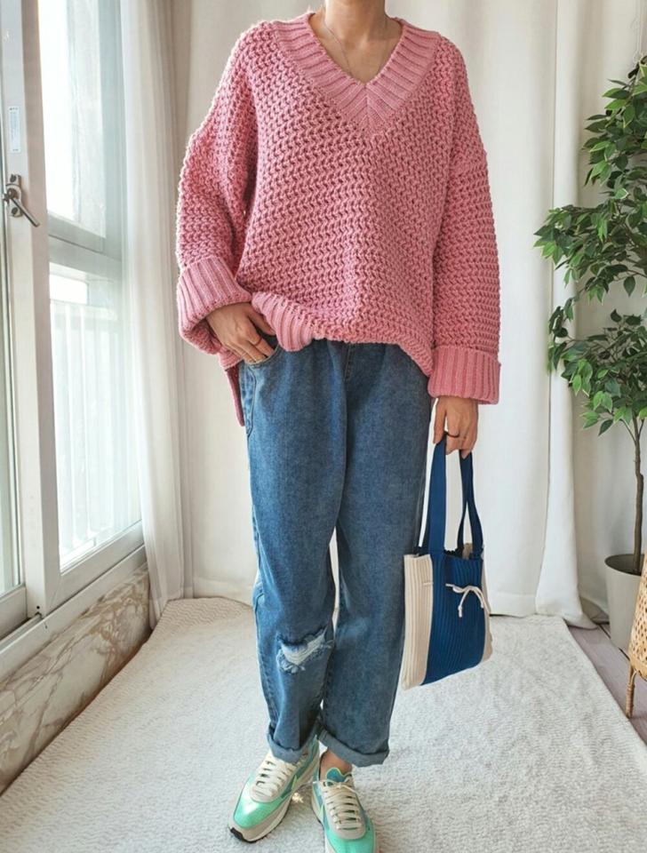 Vネックルーズウェーブニット・p001446 レディース 【tops】トップス 長袖 ニット 長袖 単色 無地 シンプル ベーシック Vネック 鎖骨 デコルテ ルーズ ゆったり 楽ちん 秋 冬 ドロップショルダー カジュアル ラフ 韓国ファッション MKT