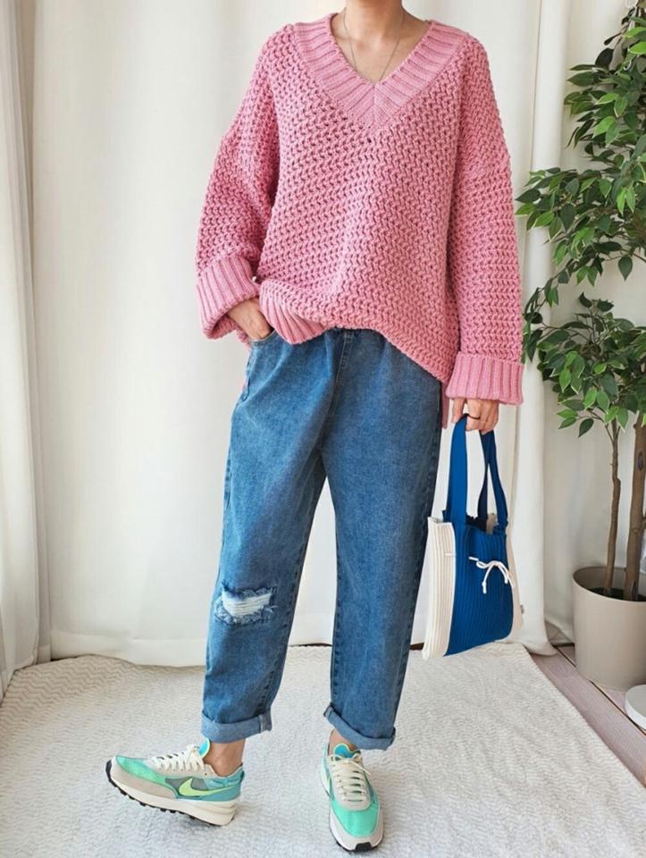 Vネックルーズウェーブニット・p001446 レディース 【tops】トップス 長袖 ニット 長袖 単色 無地 シンプル ベーシック Vネック 鎖骨 デコルテ ルーズ ゆったり 楽ちん 秋 冬 ドロップショルダー カジュアル ラフ 韓国ファッション MKT