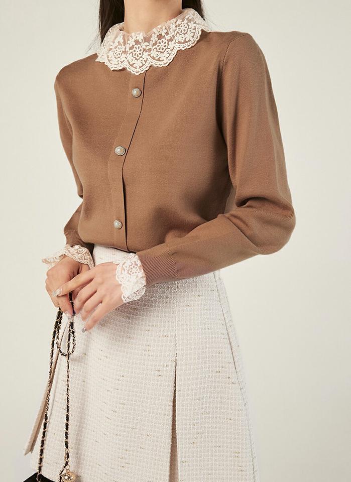 フェイクパール花柄レースニット・b00532 レディース 【tops】トップス ニット 大人 ハーフネック 長袖 リブヘム 花柄 レース クロップド丈 フェイクパール シンプル フェミニン カジュアル かわいい 可愛い 秋 冬 春 韓国ファッション