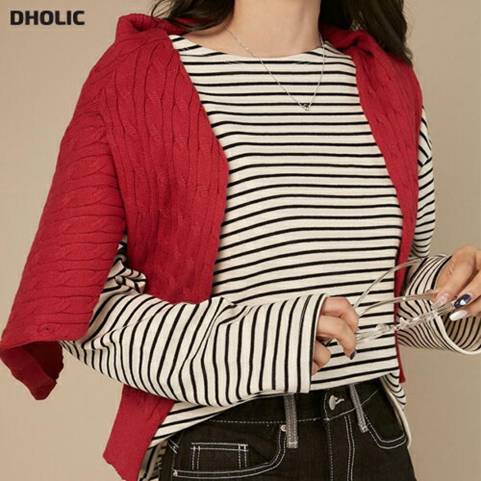 ボーダーラウンドネックTシャツ・t00558 レディース 【tops】トップス Tシャツ ラウンドネック 長袖 ドロップショルダー ボーダー 大人 シンプル 可愛い かわいい 大人 フェミニン カジュアル 秋 冬 春 韓国ファッション
