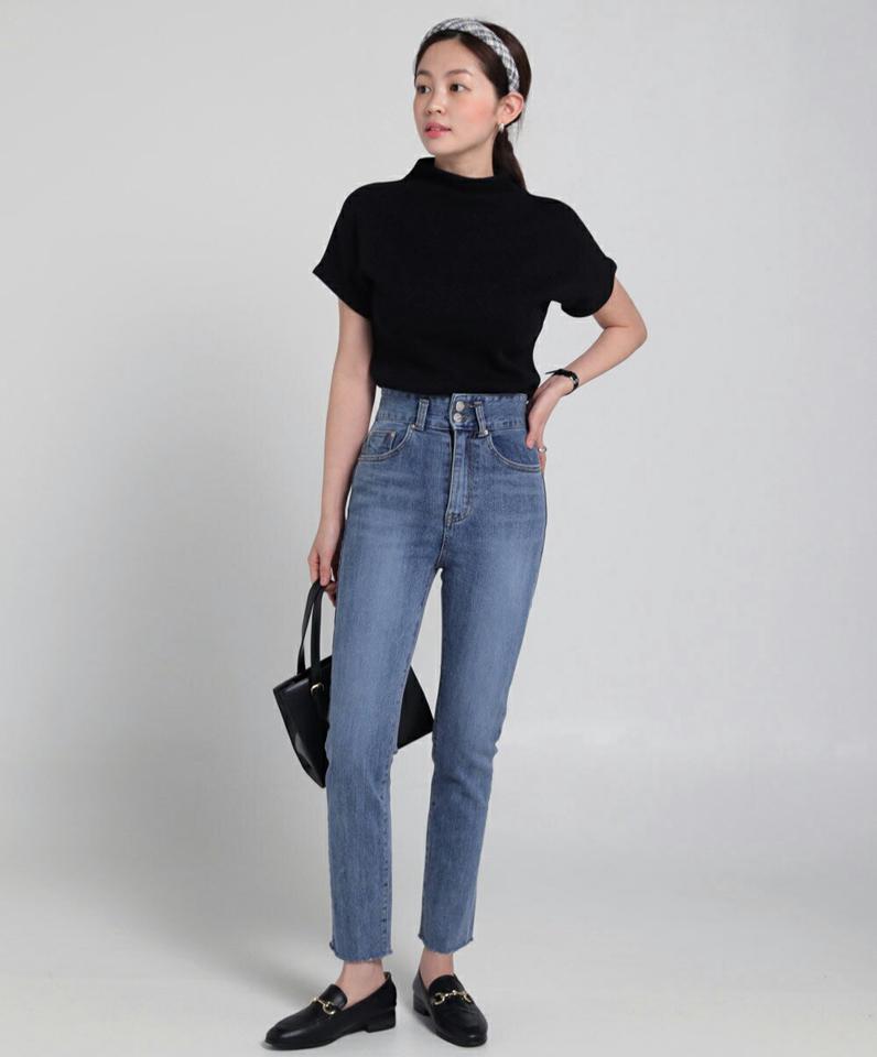 裏起毛ハーフネック半袖Tシャツ・b00295 レディース 【tops】トップス Tシャツ ハーフネック 半袖 ドルマン スリム 裏起毛 クロップド丈 大人 無地 単色 シンプル 可愛い かわいい 大人 フェミニン カジュアル 秋 冬 春 韓国ファッション
