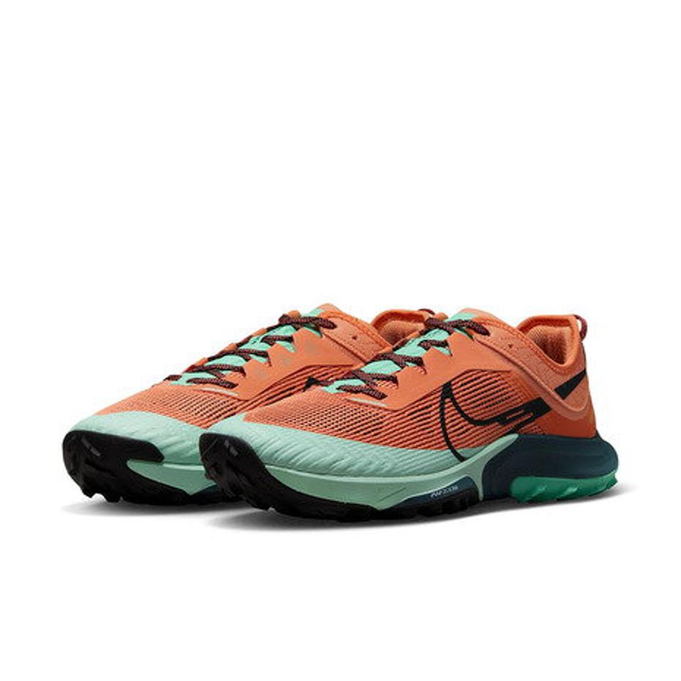 ナイキ（NIKE）（メンズ）ランニングシューズ メンズ オレンジ エア ズーム テラ カイガー 8 DH0649-801 スニーカー トレランシューズ 部活 運動靴