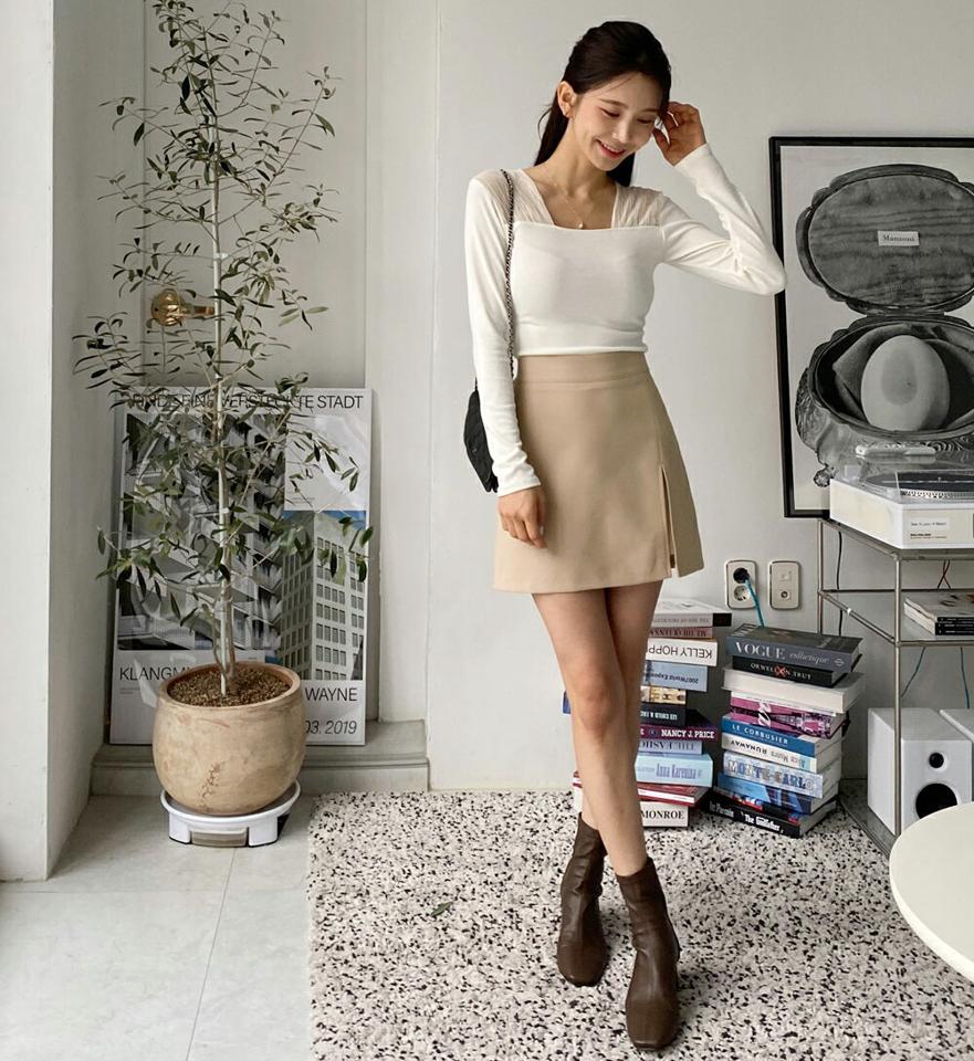 【マラソン特価】シアーショルダースクエアTシャツ・t00069 レディース 【tops】トップス Tシャツ スクエアネック 長袖 肩チュール スリム シアー 透け感 シンプル 可愛い かわいい 大人 フェミニン カジュアル 秋 冬 春 韓国ファッション セール
