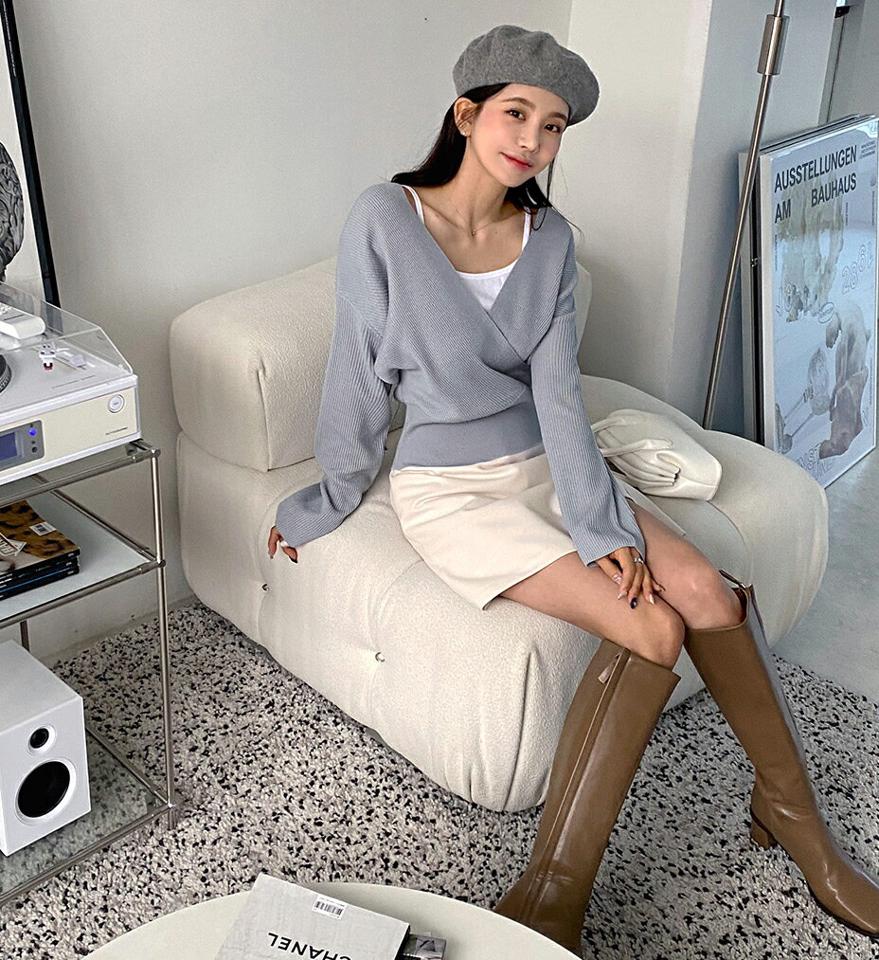 Vネックカシュクールリブニット・t00071 レディース 【tops】トップス ニット Vネック 長袖 ドロップショルダー カシュクール リブ クロップド丈 無地 単色 シンプル 大人 フェミニン カジュアル かわいい 可愛い 秋 冬 春 韓国ファッション