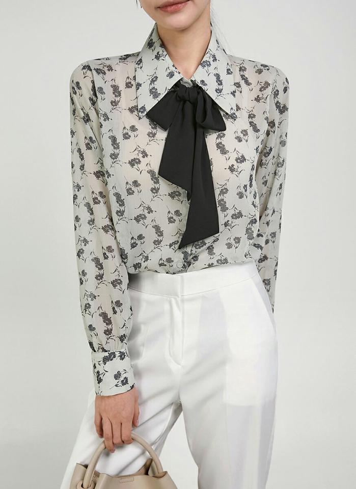 【新作10%OFF】ストラップ付花柄シアーブラウス・t00307 レディース 【bl】トップス ブラウス カラーネック 長袖 花柄 フラワー ショルダーギャザー ストラップ シンプル かわいい 可愛い 上品 大人 カジュアル フェミニン 秋 冬 春 韓国ファッション SALE セール