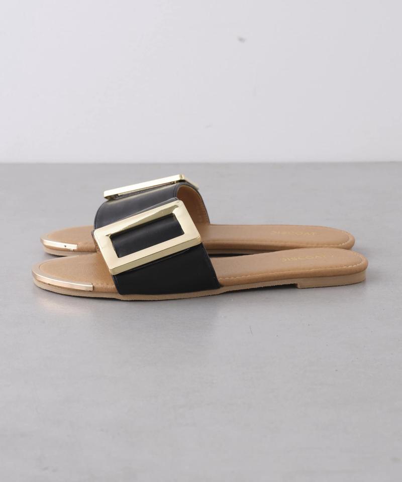 スクエアバックルフラットサンダル