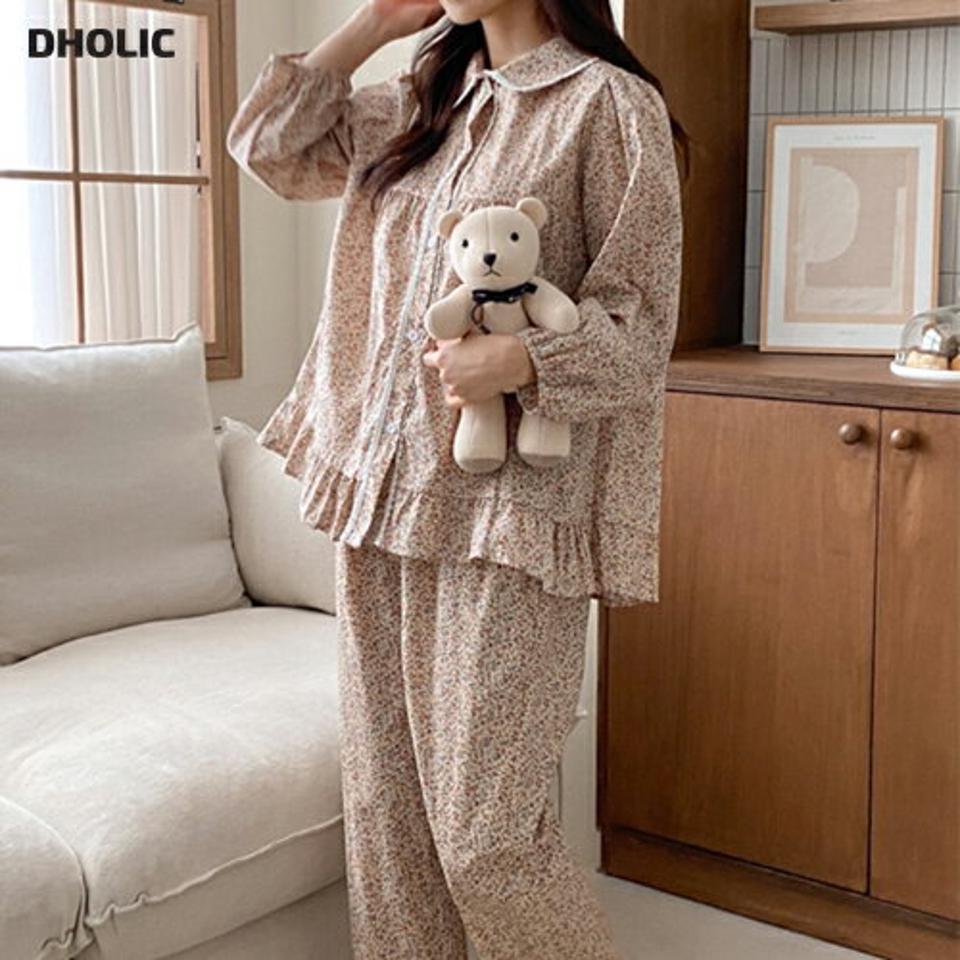 花柄レース配色パジャマSET・p001729 レディース 【uw】パジャマ ルームウェア 部屋着 寝巻 セット セットアップ setup トップス シャツ 長袖 柄 模様 花柄 総柄 レース フリル 配色 パンツ ロング丈 秋 冬 キュート 韓国ファッション MKT