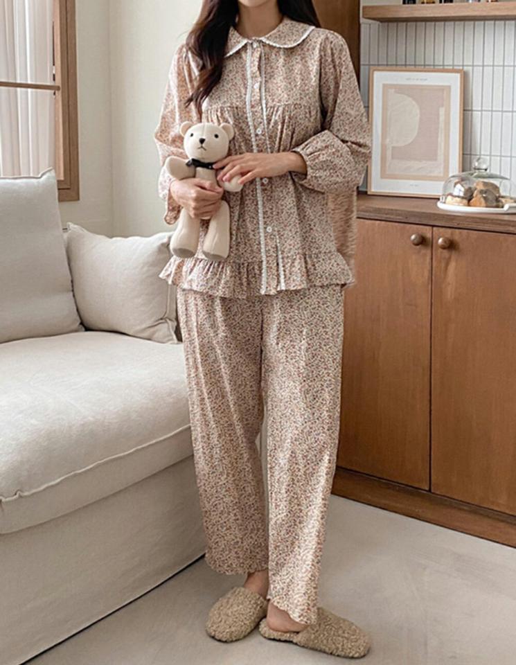 花柄レース配色パジャマSET・p001729 レディース 【uw】パジャマ ルームウェア 部屋着 寝巻 セット セットアップ setup トップス シャツ 長袖 柄 模様 花柄 総柄 レース フリル 配色 パンツ ロング丈 秋 冬 キュート 韓国ファッション MKT