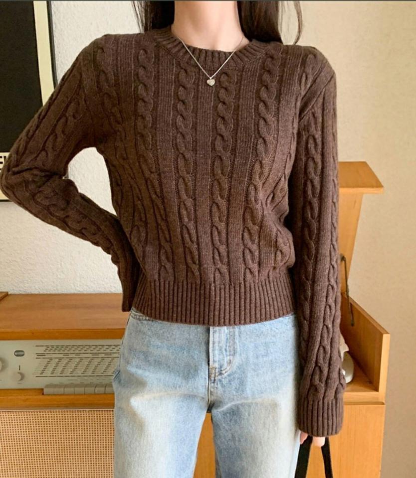 ウール混クロップドケーブルニット・p001544 レディース 【tops】トップス ニット 長袖 単色 柄 模様 ケーブルニット ケーブル編み ウール混 クロップド丈 スリム 細身 タイト 秋 冬 カジュアル ベーシック かわいい 可愛い 韓国ファッション MKT