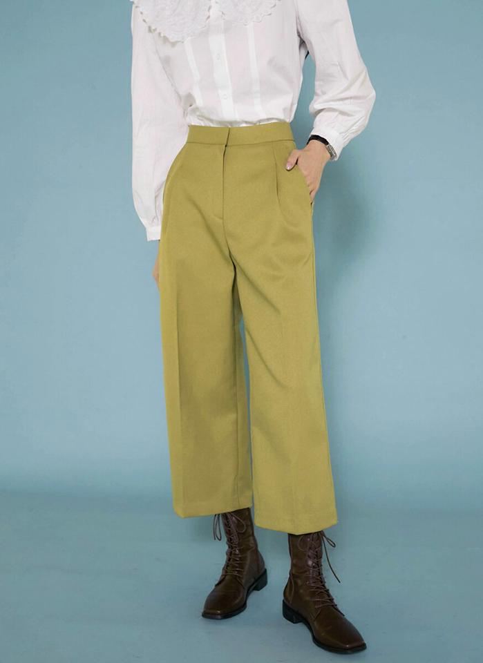 ワイドクロップドスラックス・t00049 レディース 【pt】ボトムス スラックス ワイド ストレート センタープレス ヒップダーツ ハイウエスト クロップド 8分丈 無地 単色 シンプル フェミニン カジュアル 秋 冬 春 韓国ファッション