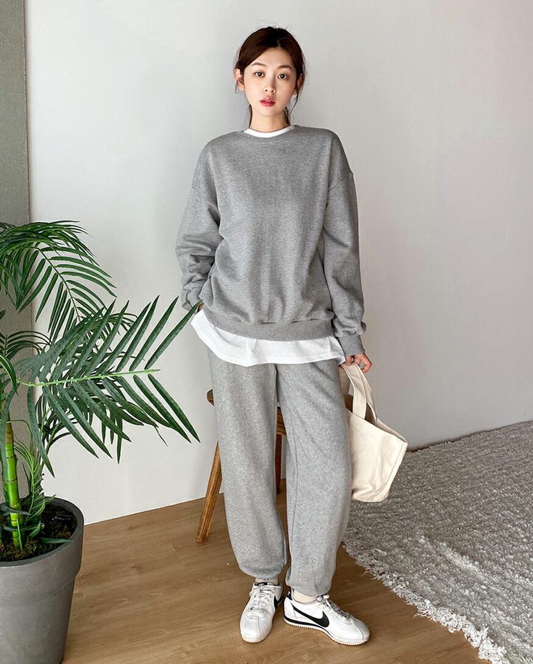 ルーズスウェット&ストリング付ジョガーパンツSET・t00131 レディース 【pt】setup セットアップ スウェット パンツ ラウンドネック 長袖 ルーズ シンプル 無地 単色 ベーシック シンプル フェミニン カジュアル 秋 冬 春 韓国ファッション
