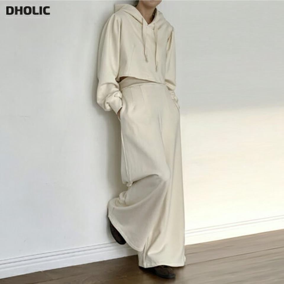 【送料無料】パフダーツパーカー&スウェットパンツSET・p002051 レディース 【pt】セットアップ セット setup トップス パーカー トレーナー 長袖 単色 無地 ベーシック パンツ ワイド ゆったり 楽ちん 秋 冬 カジュアル ラフ 韓国ファッション MKT