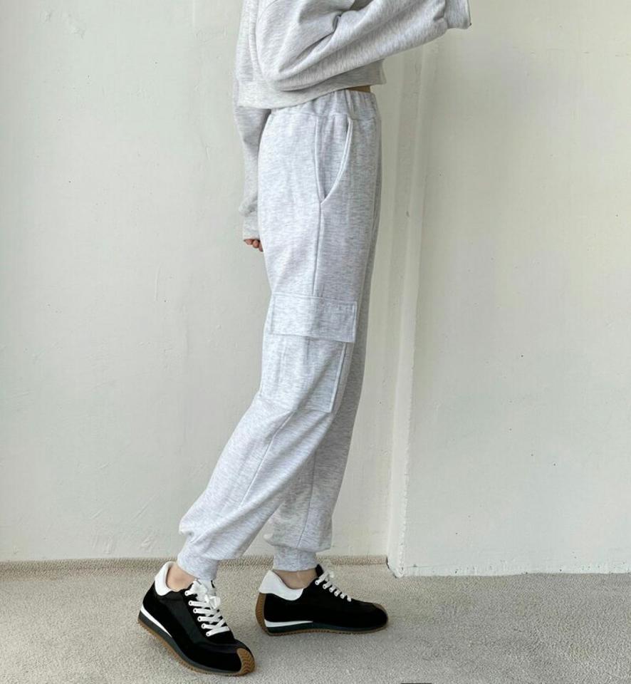 カーゴスウェットジョガーパンツ・p001994 レディース 【pt】パンツ ロング丈 単色 無地 シンプル ベーシック ジョガーパンツ カーゴ スウェット トレーナー ウエストゴム 秋 冬 カジュアル ラフ ゆったり 楽ちん 韓国ファッション MKT