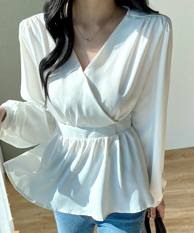 カシュクールペプラムリボンブラウス・t00227 レディース 【bl】トップス ブラウス Vネック 長袖 カシュクール ペプラム リボン ギャザー パフ シンプル かわいい 可愛い カジュアル フェミニン 秋 冬 春 韓国ファッション
