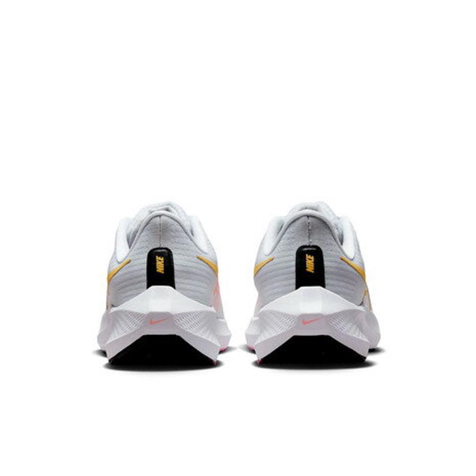 ナイキ（NIKE）（レディース）ランニングシューズ エア ズーム ペガサス 39 AIR ZOOM PEGASUS 39 ホワイト ピンク DH4072-104 スニーカー トレーニング