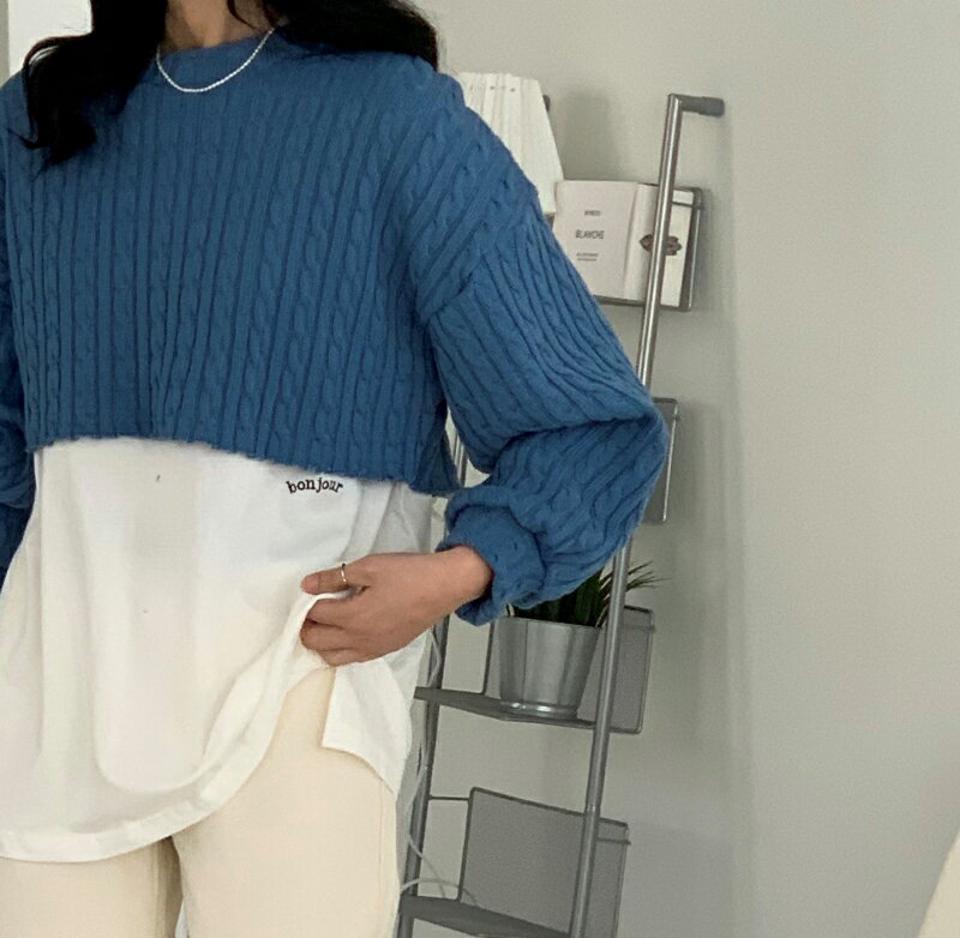 ウール混クロップドケーブルニット・p002306 レディース 【tops】 韓国ファッション トップス ニット ラウンドネック 長袖 ロングスリーブ クロップド ショート ケーブルニット ウール混 ルーズフィット シンプル デイリー カジュアル MKT
