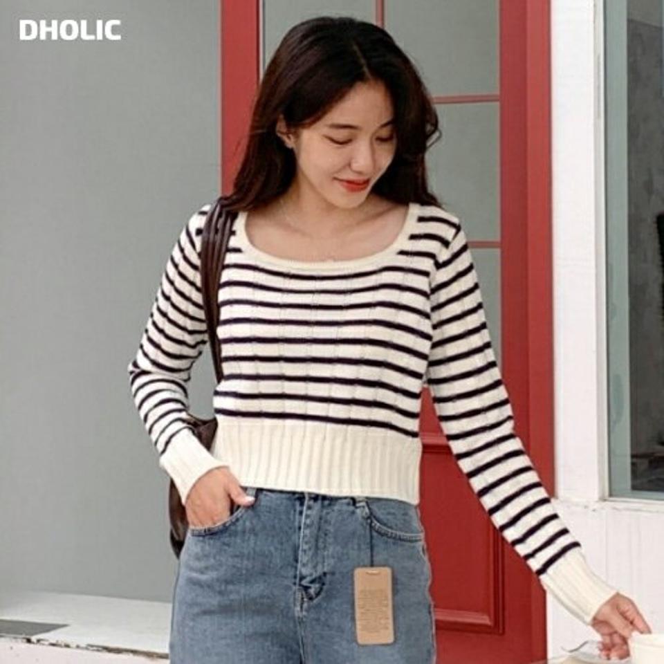 スクエアネックボーダーニット・p002198 レディース 【tops】トップス ニット 長袖 柄 模様 ボーダー スクエアネック 鎖骨 デコルテ スリム 細身 秋 冬 かわいい 可愛い カジュアル キュート 韓国ファッション MKT