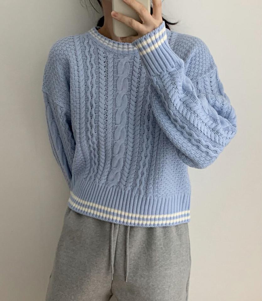 配色ラインケーブルニット・p002255 レディース 【tops】トップス ニット 長袖 柄 模様 配色 ライン ケーブル編み ケーブルニット モノトーン 秋 冬 かわいい 可愛い 端正 白 黒 韓国ファッション MKT