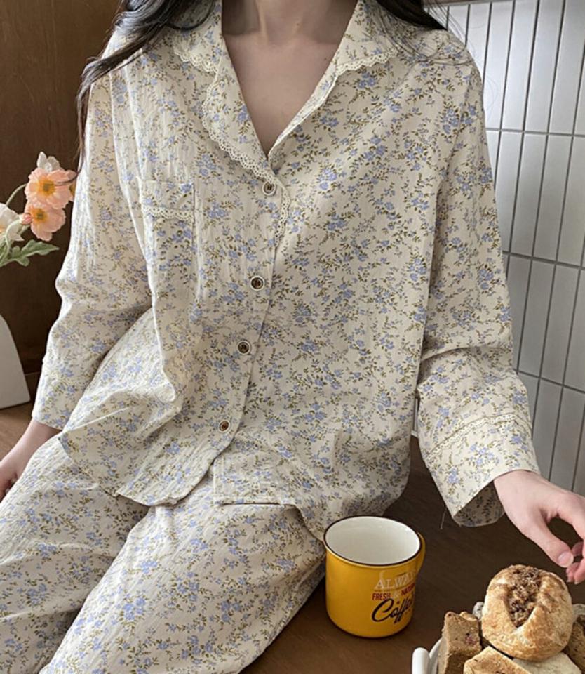 花柄レースコットンパジャマSET・p002327 レディース 【uw】パジャマ セット set トップス シャツ 長袖 柄 模様 花柄 レース コットン 綿 ボタン ぼたん パンツ ロング丈 総柄 秋 冬 春 かわいい 可愛い キュート パステル 韓国ファッション MKT