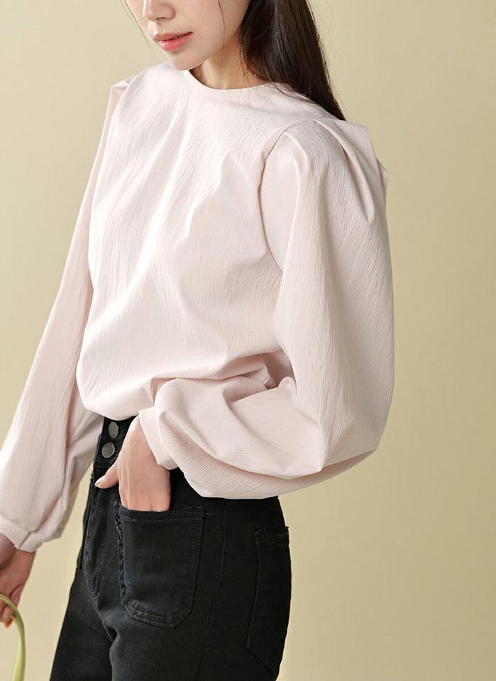ラウンドネックパフブラウス・t00124 レディース 【bl】トップス ブラウス ラウンドネック 長袖 ショルダータック ギャザー パフ リンクル 無地 単色 シンプル かわいい 可愛い カジュアル フェミニン 秋 冬 春 韓国ファッション