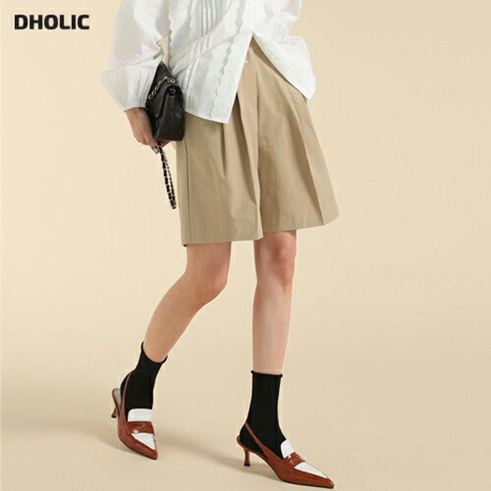 コットンイージーハーフパンツ・t71792 レディース 【pt】ボトムス ハーフパンツ ツータック センタープレス ワイド ハイウエスト ハーフ丈 コットン 綿 無地 単色 シンプル フェミニン カジュアル 可愛い かわいい 秋 冬 春 韓国ファッション