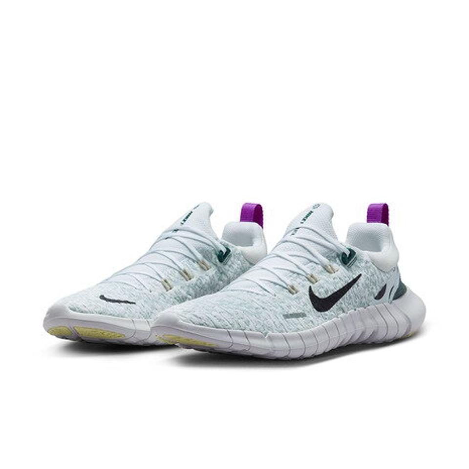 ナイキ（NIKE）（メンズ）ランニングシューズ フリー ラン 5.0 ネクスト ネイチャー FREE RUN5.0 ホワイト CZ1884-102 スニーカー トレーニング 部活 軽量